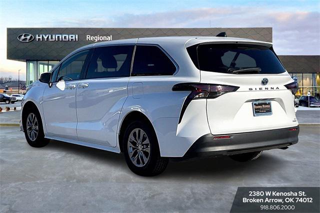 used 2024 Toyota Sienna car, priced at $40,911