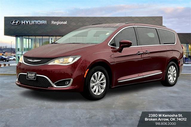 used 2017 Chrysler Pacifica car, priced at $26,711