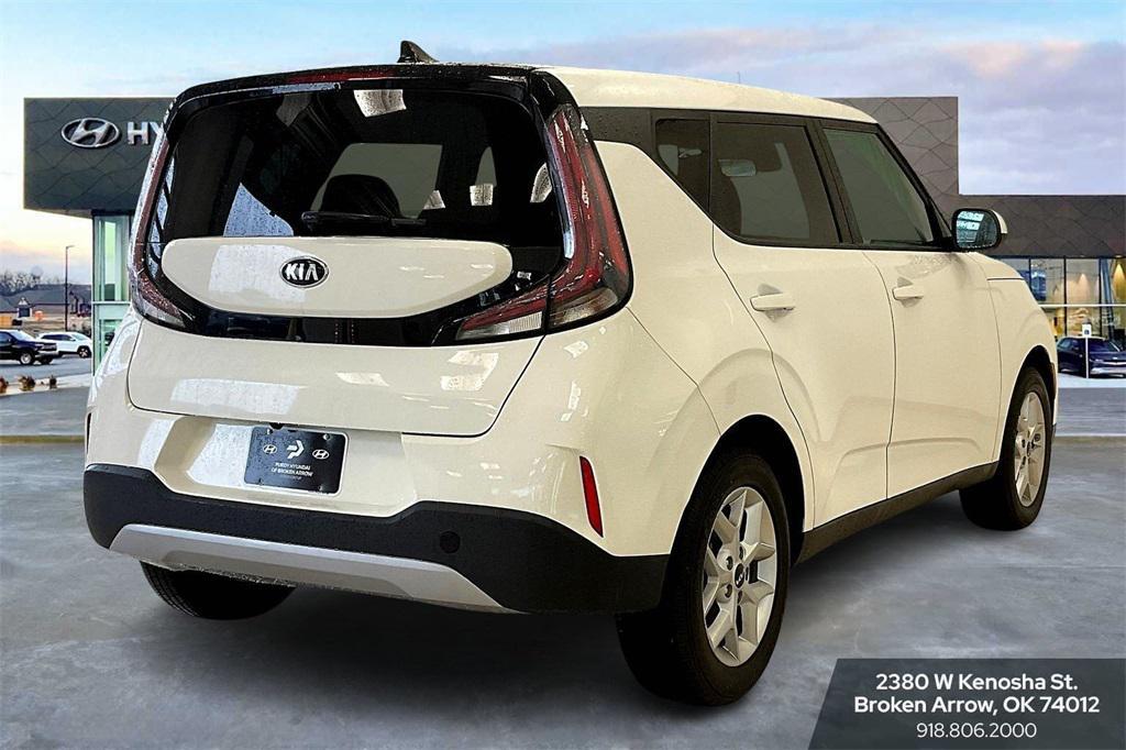 used 2024 Kia Soul car, priced at $17,761