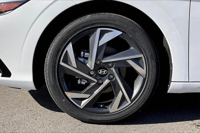 new 2025 Hyundai Elantra car, priced at $24,981