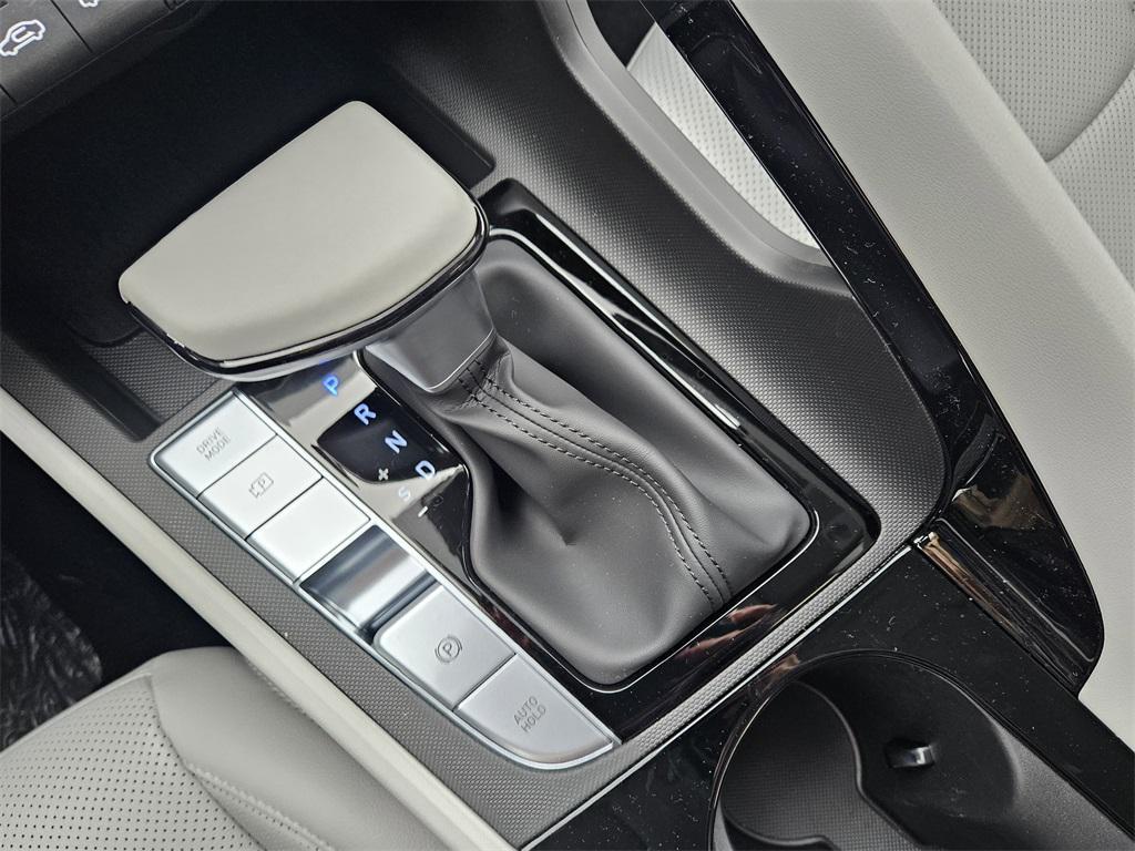 new 2025 Hyundai Elantra car, priced at $26,707