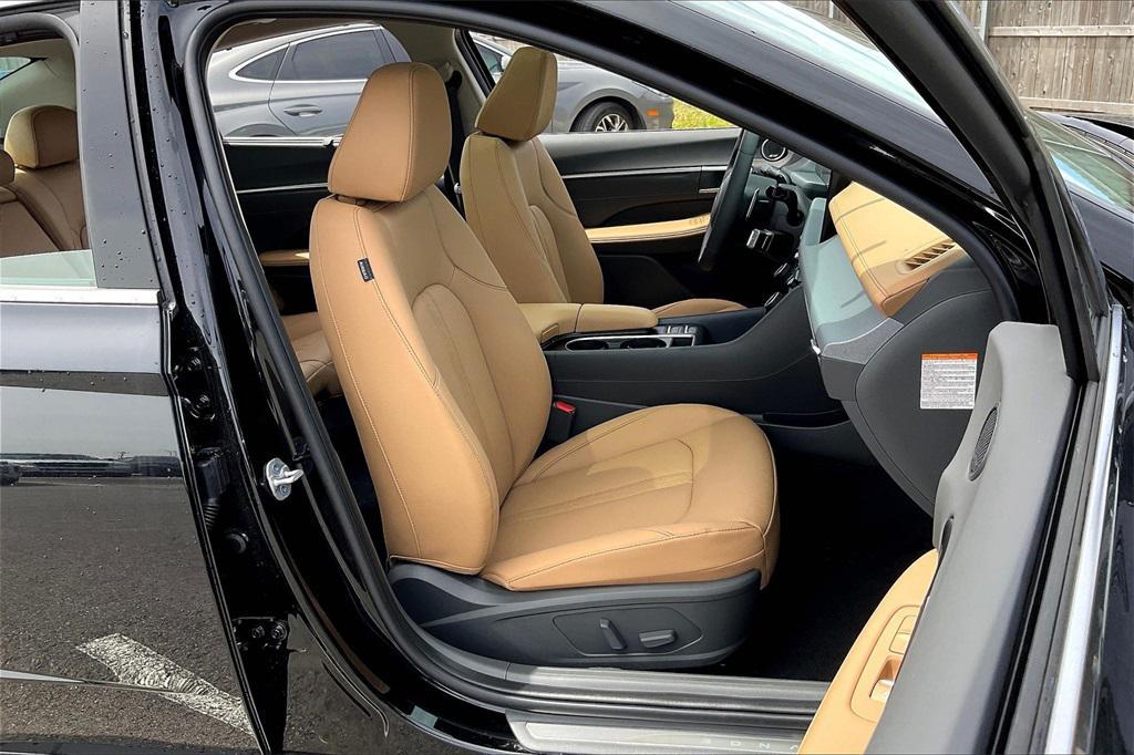 new 2025 Hyundai Sonata Hybrid car, priced at $36,583