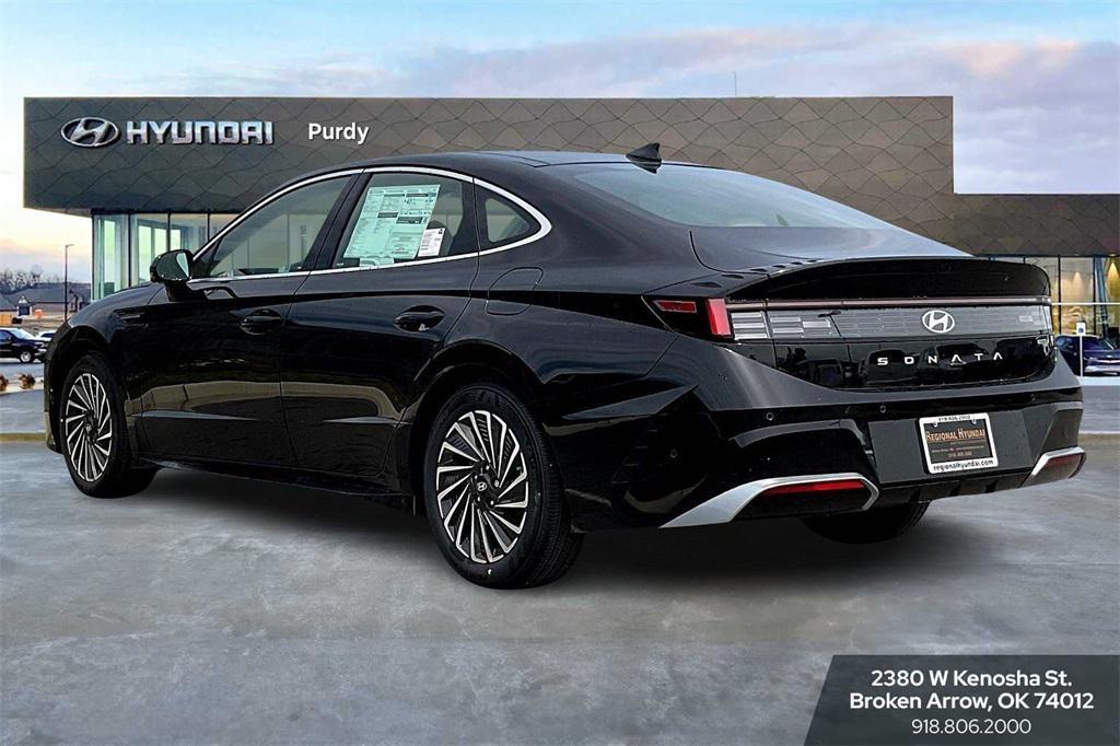 new 2025 Hyundai Sonata Hybrid car, priced at $36,583