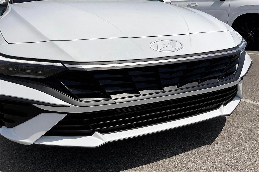 new 2025 Hyundai ELANTRA HEV car, priced at $24,351