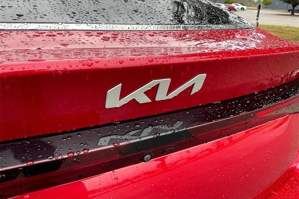 used 2025 Kia K5 car, priced at $29,333