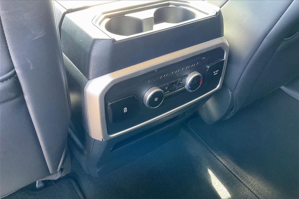 used 2024 Ford Expedition car, priced at $49,111