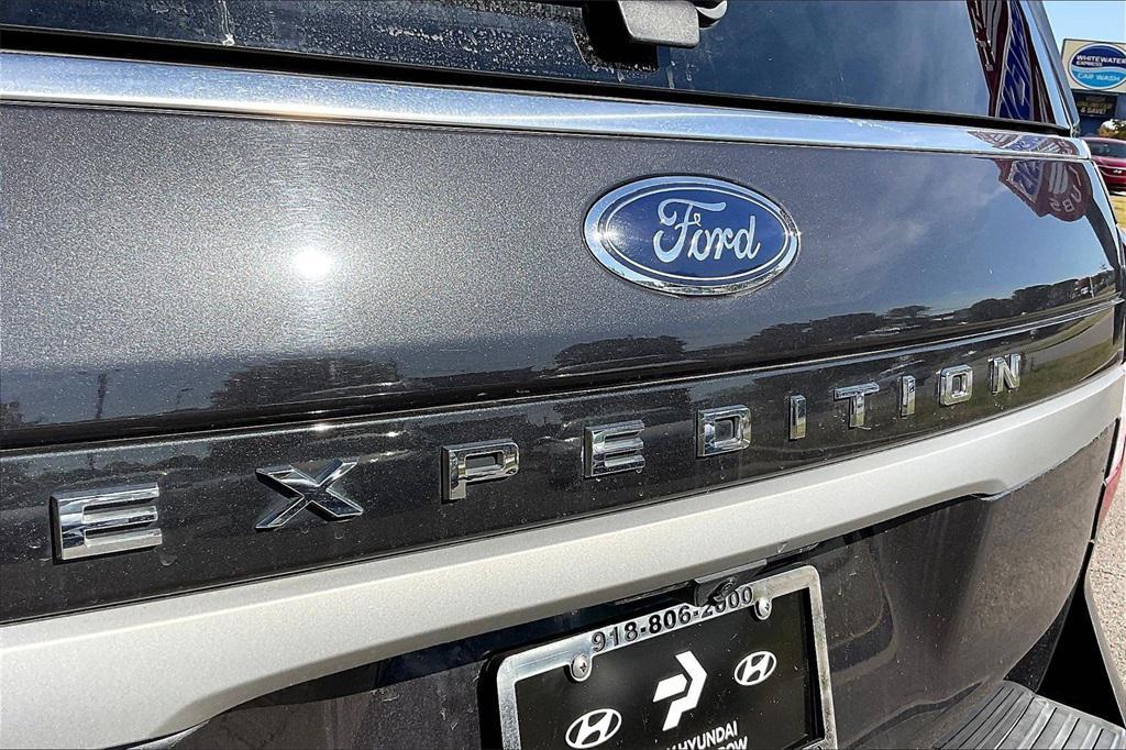 used 2024 Ford Expedition car, priced at $49,111