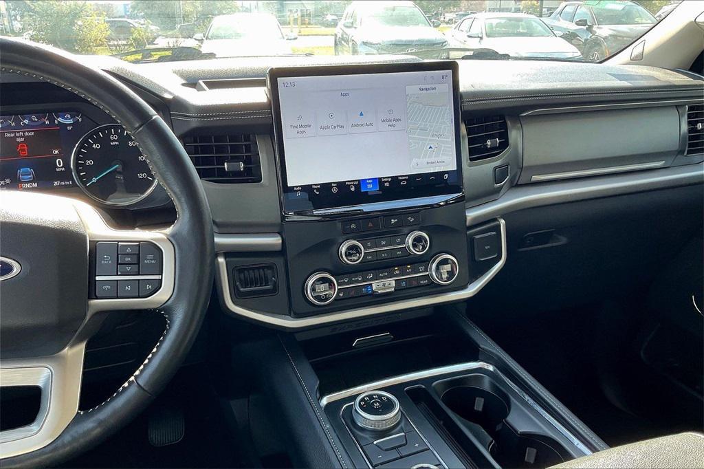used 2024 Ford Expedition car, priced at $49,111