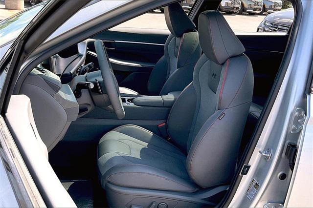 new 2024 Hyundai Sonata car, priced at $33,553