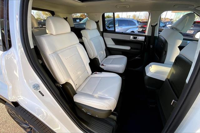 new 2025 Hyundai Santa Fe car, priced at $42,687