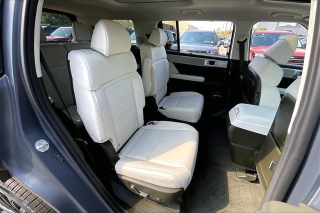 new 2025 Hyundai Santa Fe car, priced at $42,808