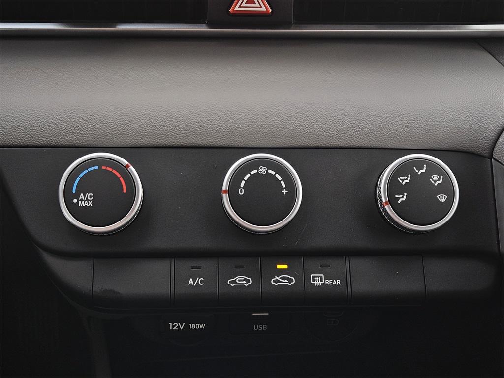 new 2025 Hyundai Elantra car, priced at $21,936