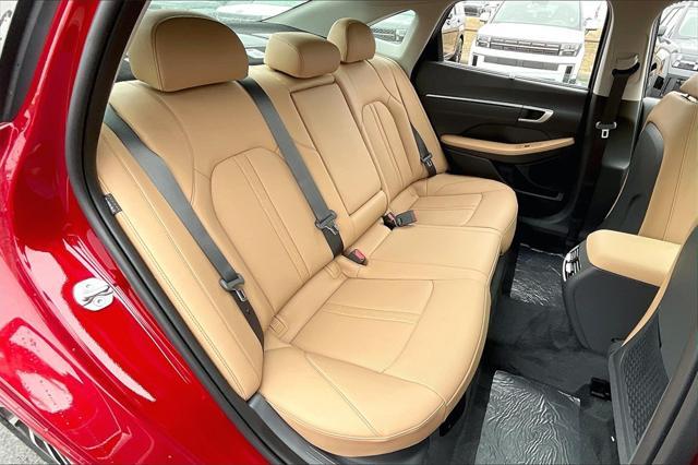 new 2025 Hyundai Sonata Hybrid car, priced at $36,062