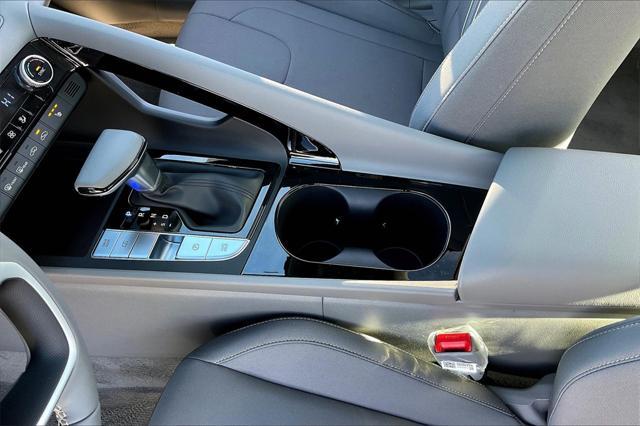 new 2025 Hyundai Elantra car, priced at $24,562