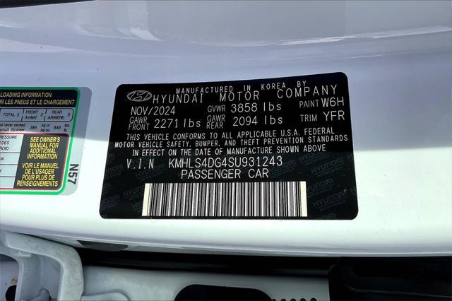 new 2025 Hyundai Elantra car, priced at $24,562