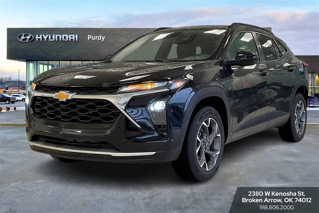 used 2024 Chevrolet Trax car, priced at $21,044