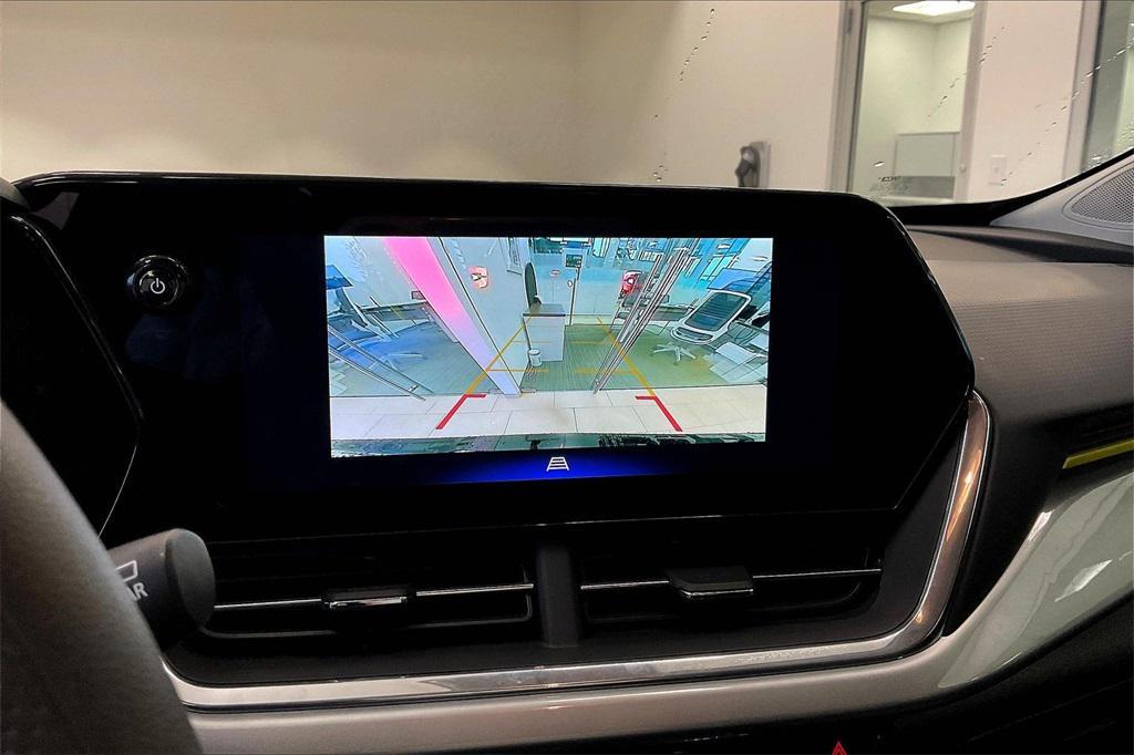 used 2024 Chevrolet Trax car, priced at $21,044