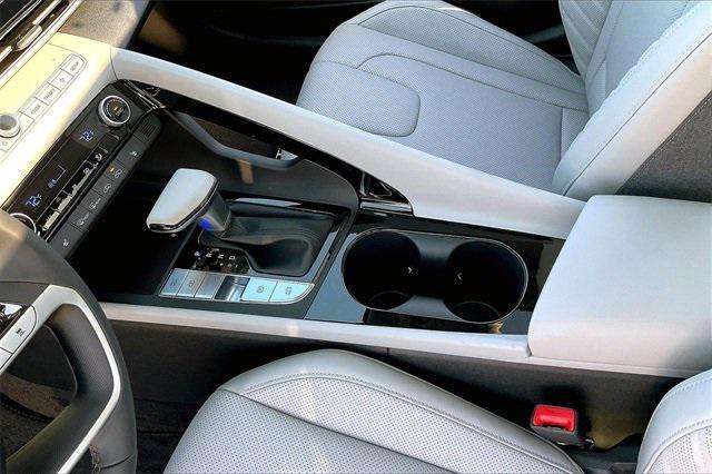 new 2025 Hyundai Elantra car, priced at $26,541