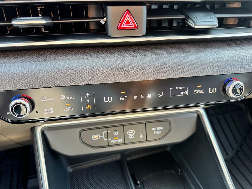 new 2026 Kia Carnival car, priced at $46,274