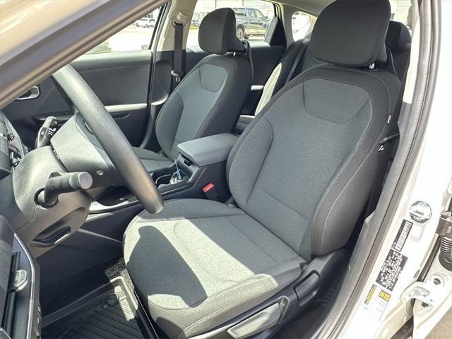new 2025 Kia K4 car, priced at $21,882