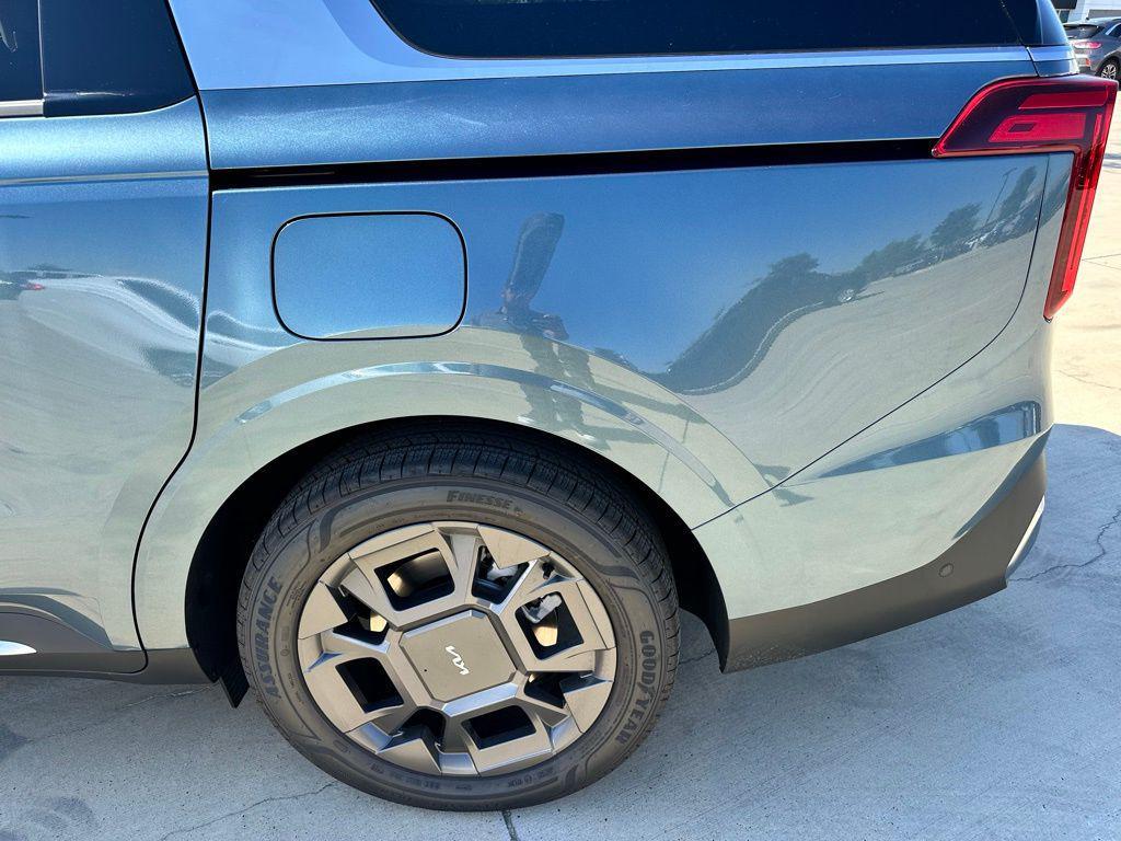 new 2026 Kia Carnival car, priced at $44,647