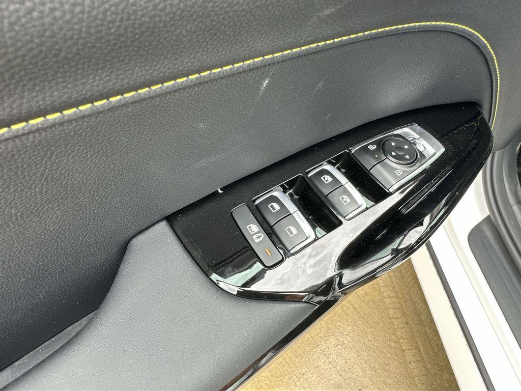 new 2026 Kia K5 car, priced at $33,116