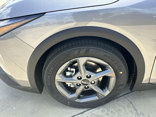 new 2025 Kia K4 car, priced at $22,457