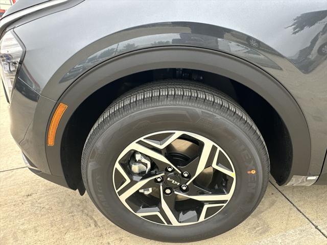 new 2025 Kia Sportage car, priced at $28,442