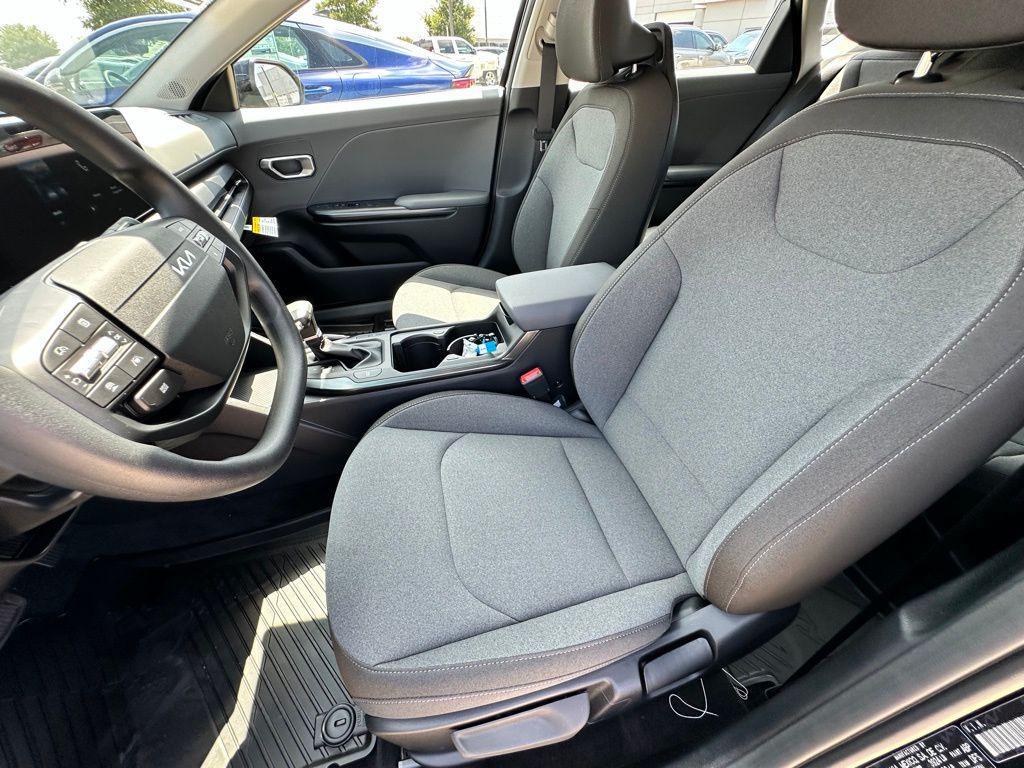 new 2025 Kia K4 car, priced at $23,297