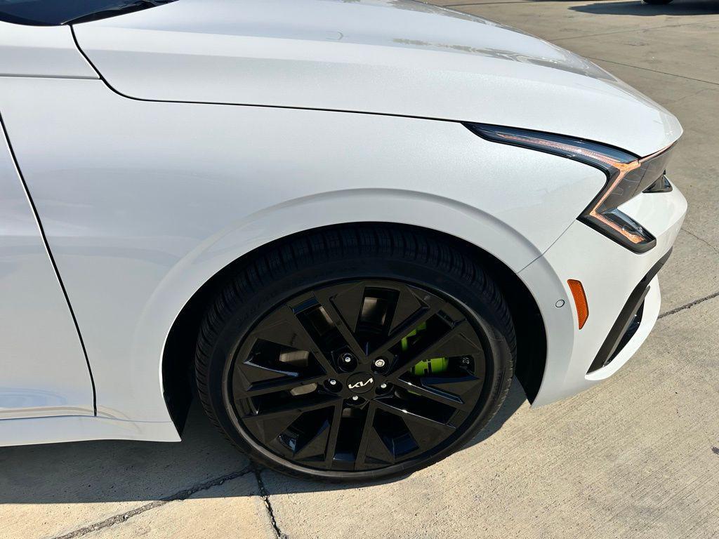new 2026 Kia K5 car, priced at $36,879