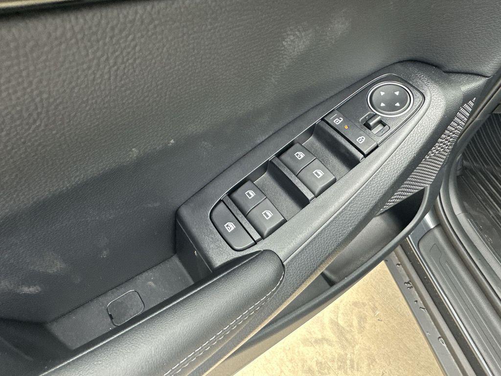 new 2026 Kia Seltos car, priced at $25,329