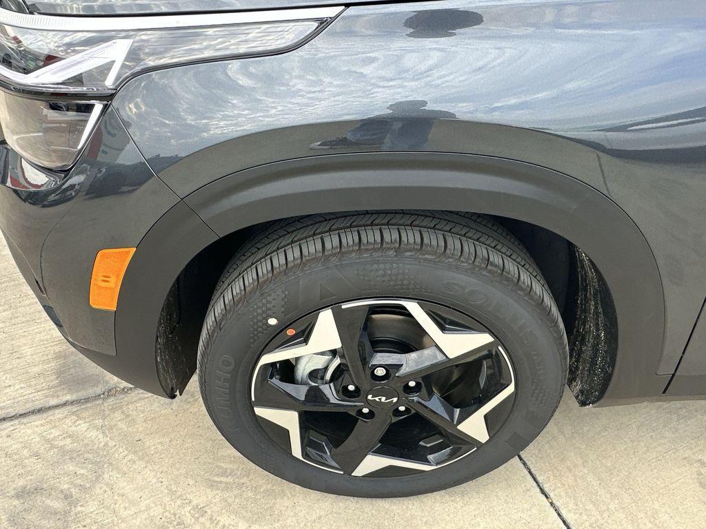 new 2026 Kia Seltos car, priced at $25,329