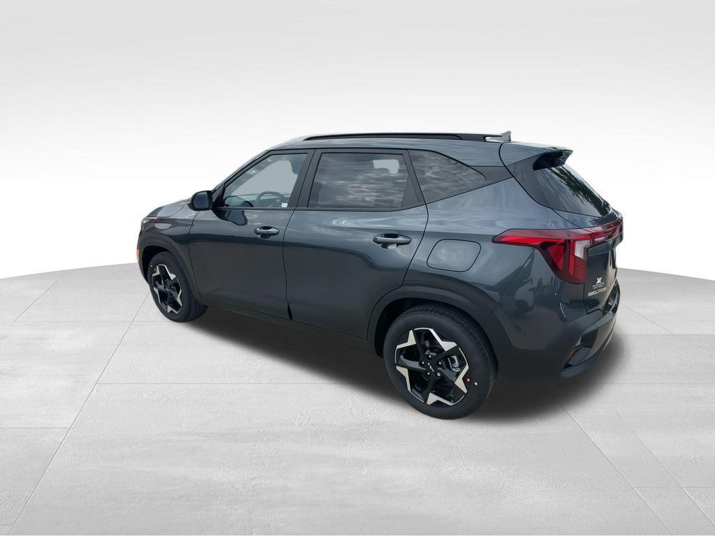 new 2026 Kia Seltos car, priced at $25,329