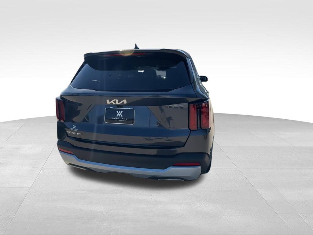 new 2025 Kia Sorento car, priced at $28,440