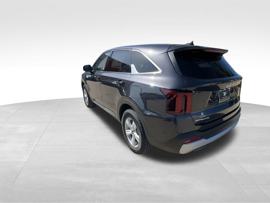 new 2025 Kia Sorento car, priced at $28,440