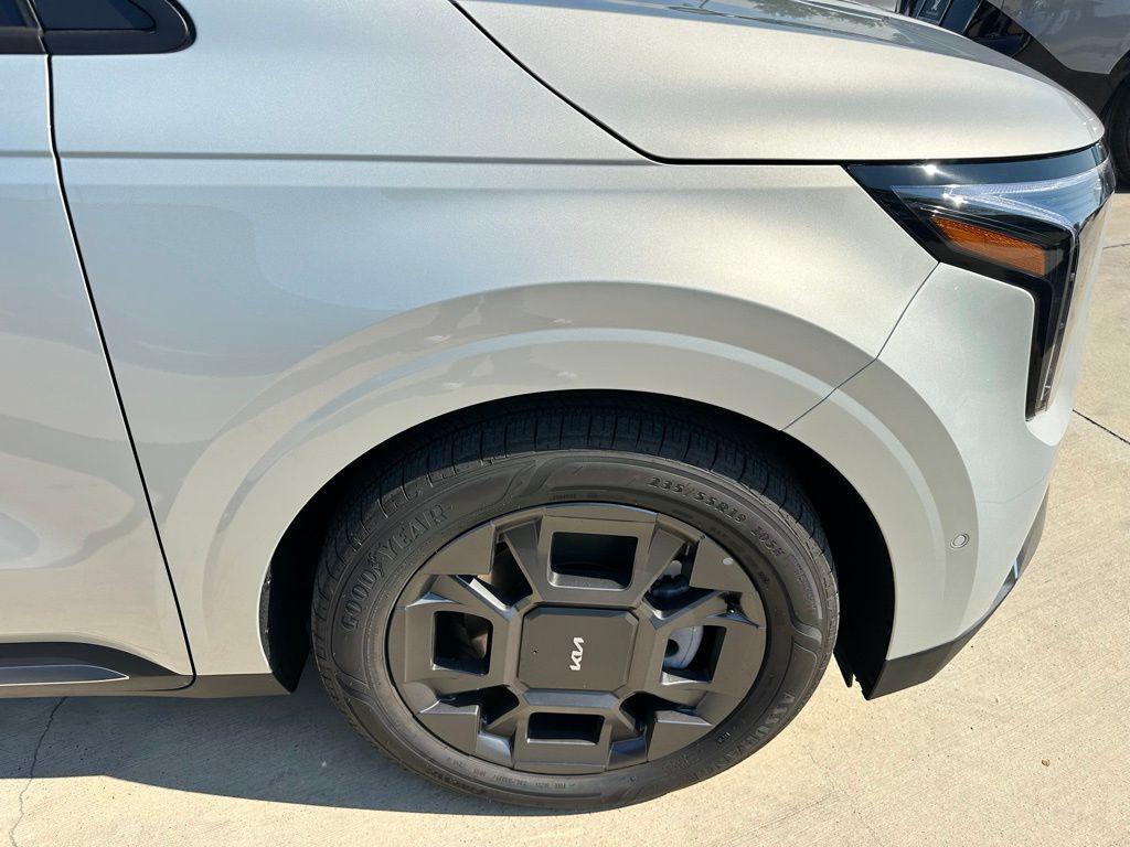 new 2026 Kia Carnival car, priced at $46,274