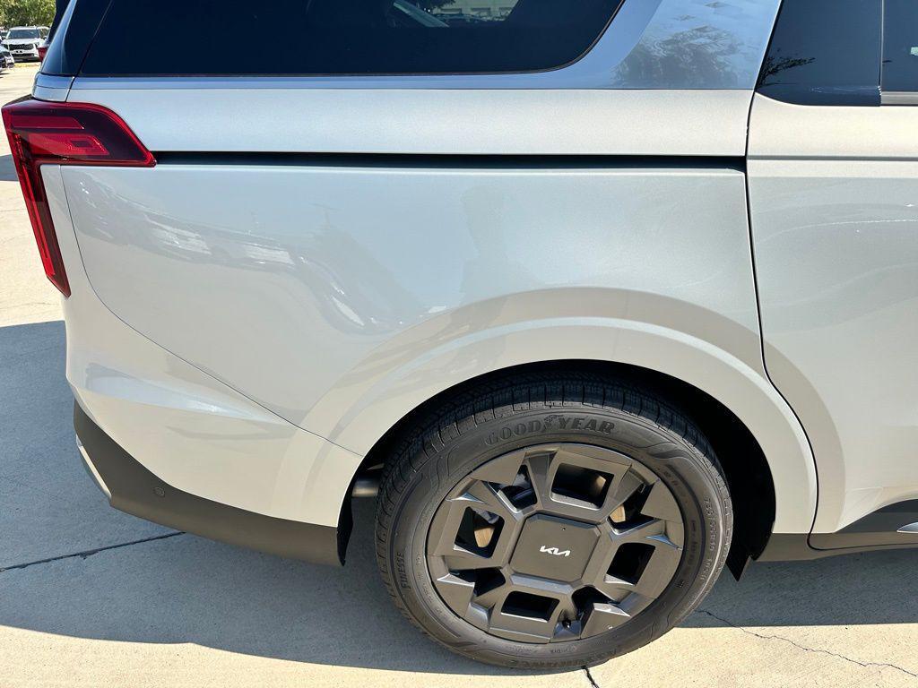 new 2026 Kia Carnival car, priced at $46,274