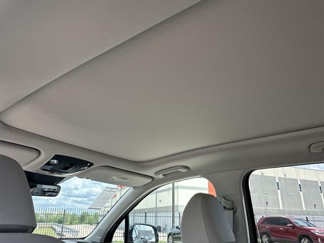 new 2025 Kia Sorento car, priced at $36,564