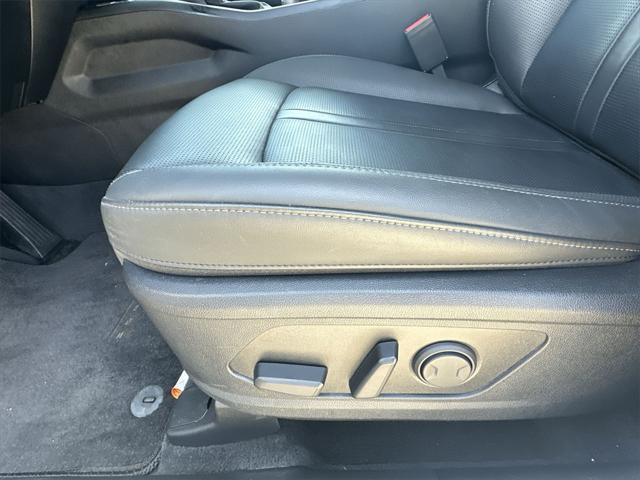 used 2024 Kia Sorento car, priced at $35,816