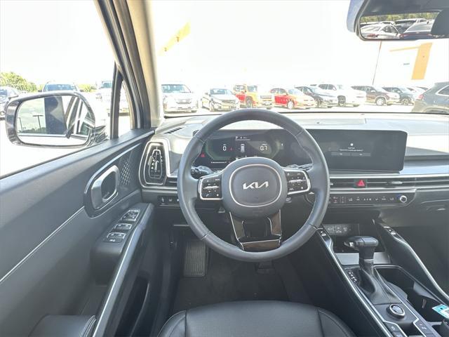 used 2024 Kia Sorento car, priced at $35,816