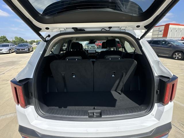 used 2024 Kia Sorento car, priced at $35,816