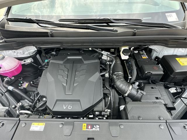 new 2025 Kia Carnival car, priced at $44,719