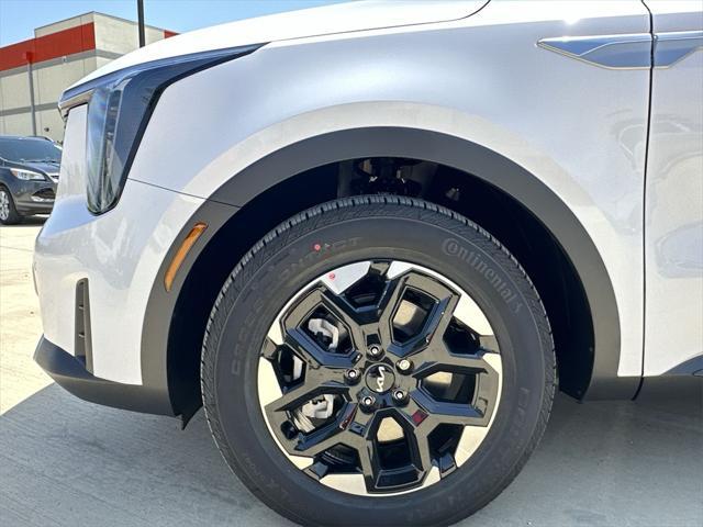 new 2025 Kia Sorento car, priced at $34,223