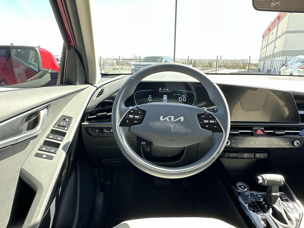 new 2025 Kia Niro car, priced at $27,081