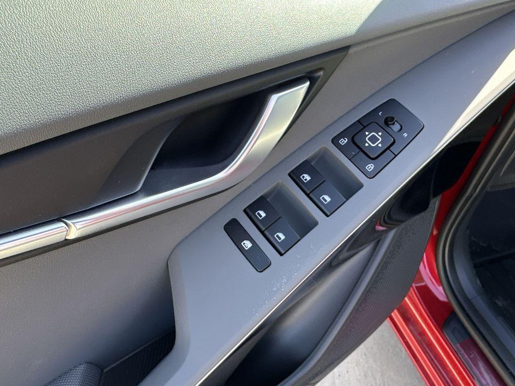 new 2025 Kia Niro car, priced at $27,081