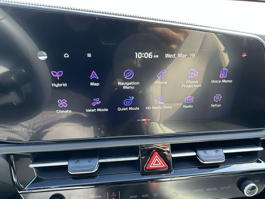 new 2025 Kia Niro car, priced at $27,081