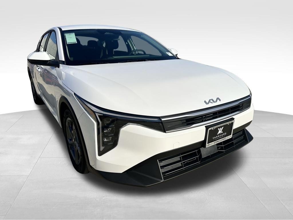 new 2025 Kia K4 car, priced at $23,278