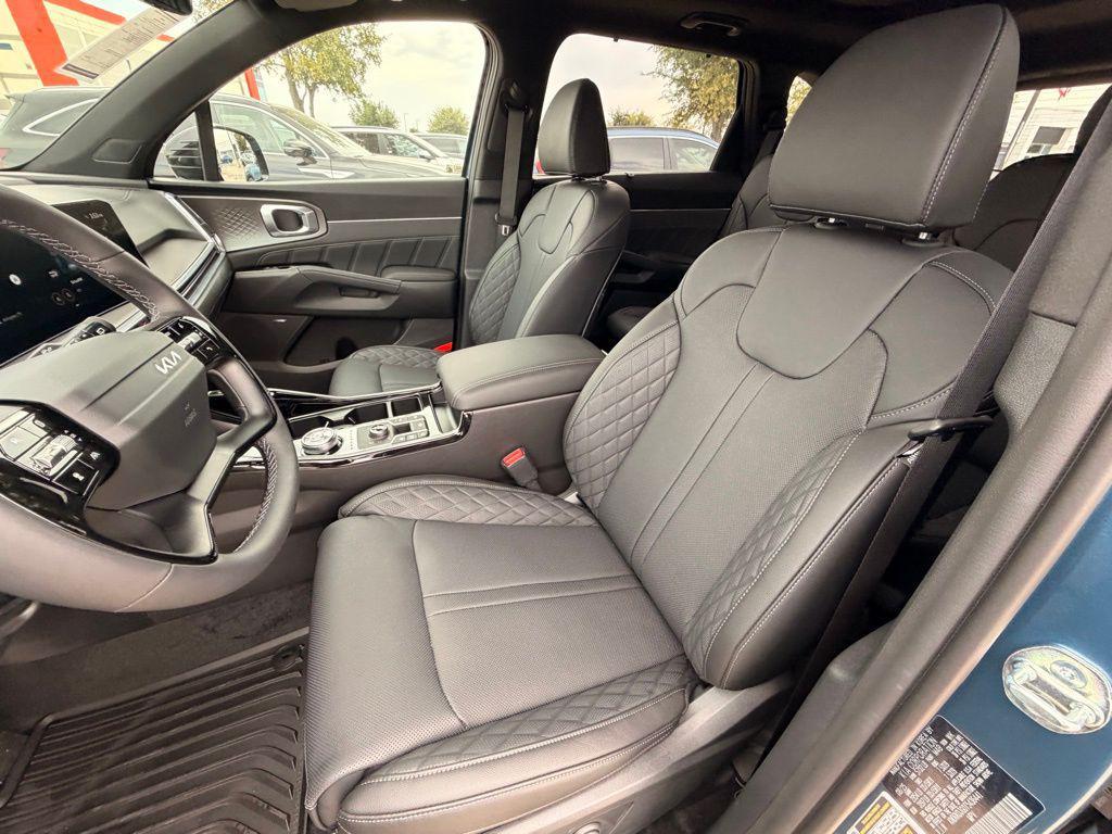 new 2026 Kia Sorento Hybrid car, priced at $45,602