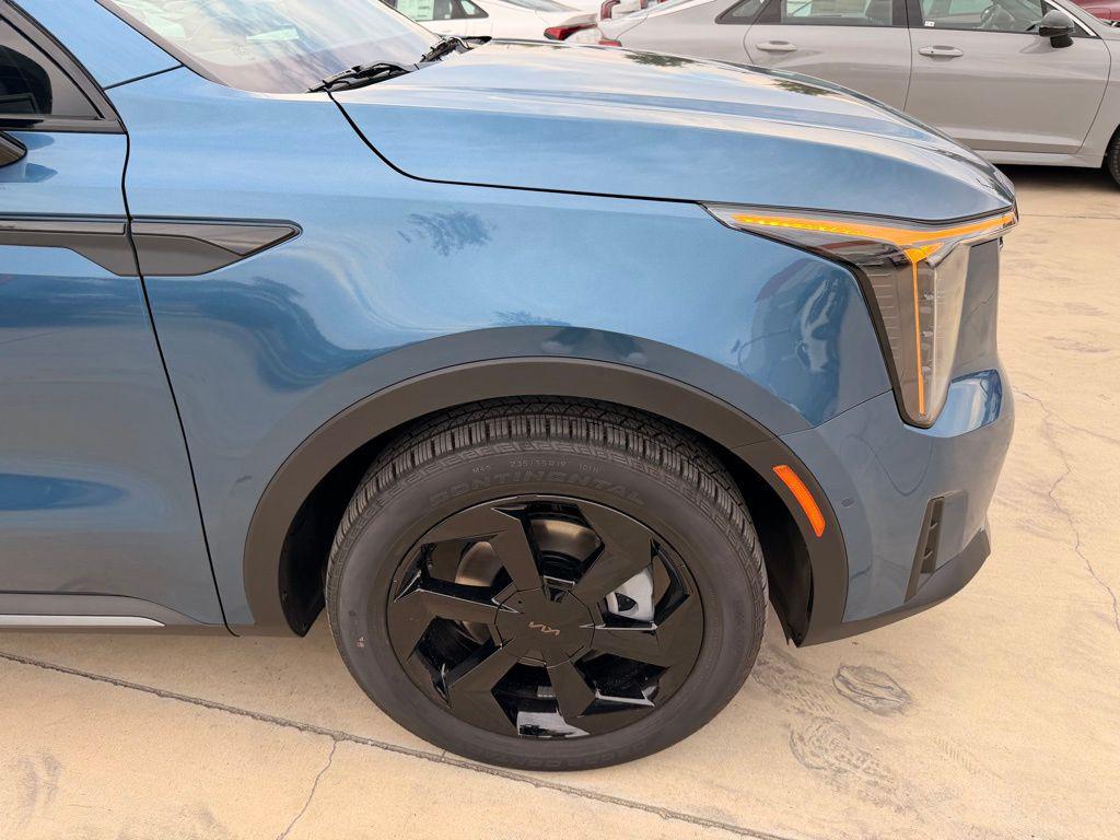 new 2026 Kia Sorento Hybrid car, priced at $45,602