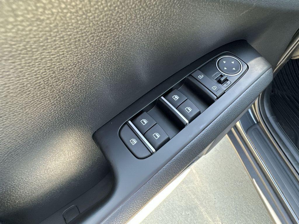 new 2025 Kia Soul car, priced at $24,792